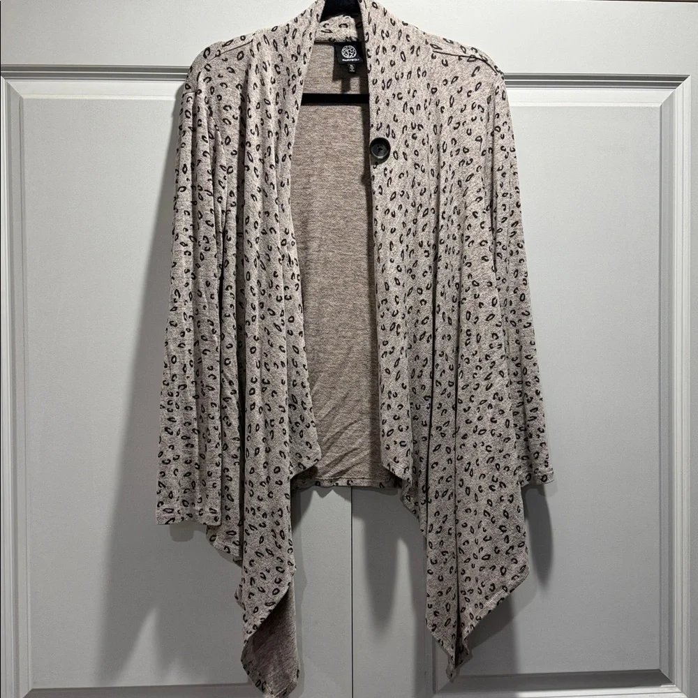 Bobeau animal print cardigan - Picture 1 of 5